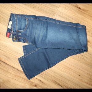 [ref 6] Guess Medium Rise Slim Boot Visha Fit Sz 25